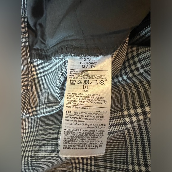 Old Navy High-Waisted Skinny Pixie Ankle Pants, 12 Tall - Picture 6 of 9